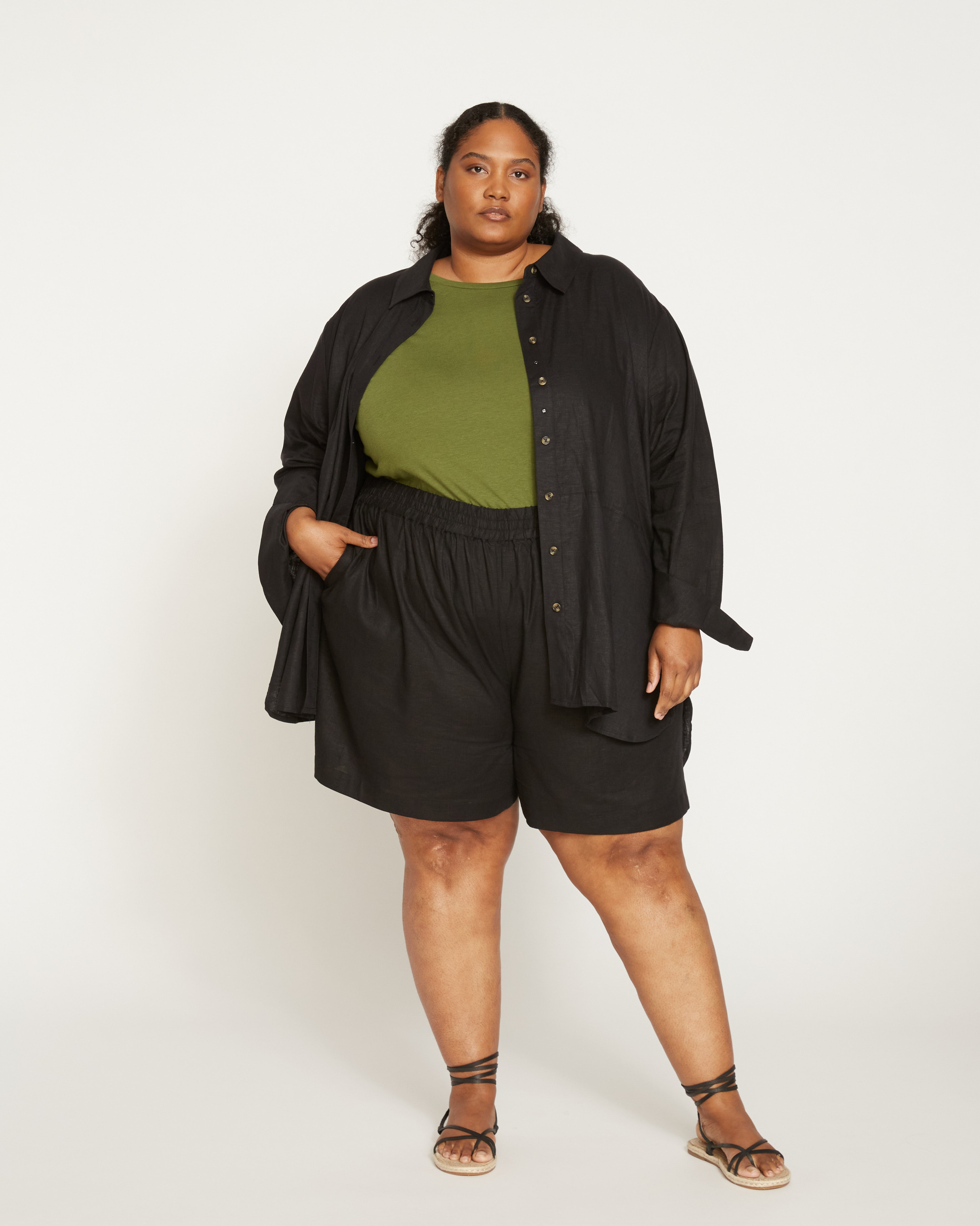 Juniper Linen Easy Pull-On Shorts - Black