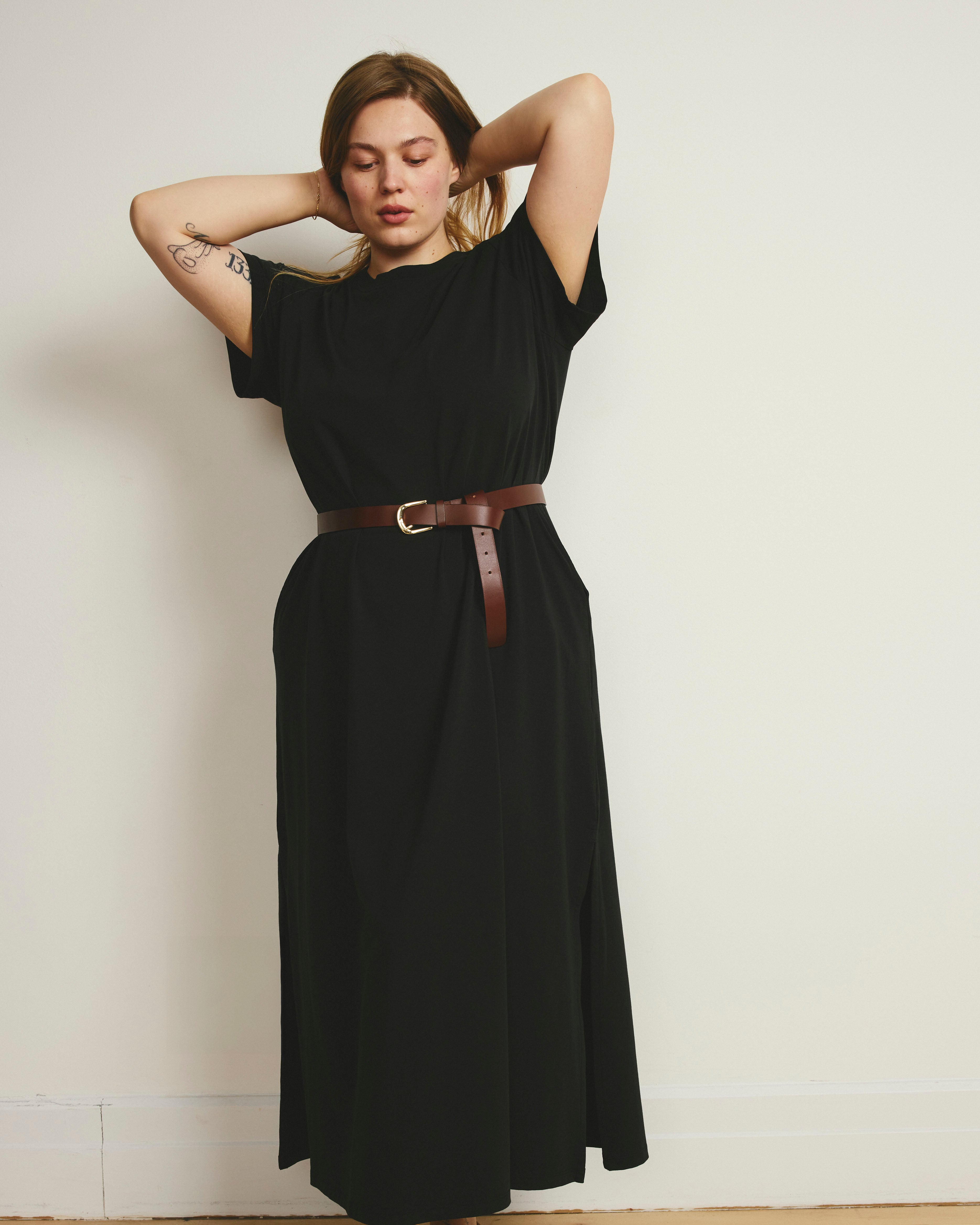 Halie Maxi T-Shirt Dress - Black